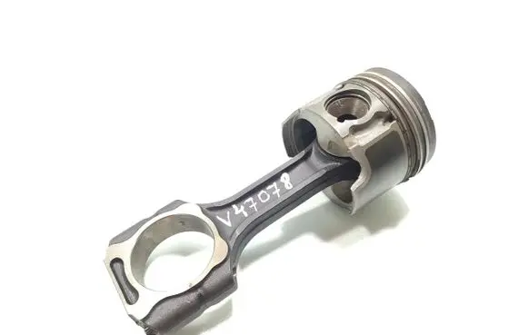SsangYong Rexton Piston with connecting rod 665925