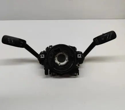Volkswagen Golf VII Indicator stalk 5Q0953507GH 5Q0953513P