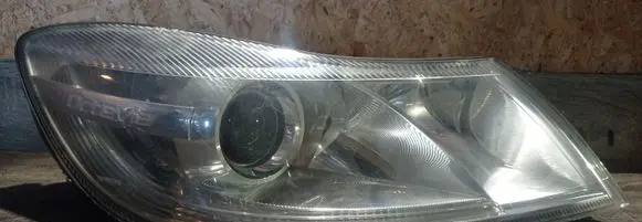 Skoda Octavia Mk2 (1Z) Headlight/headlamp