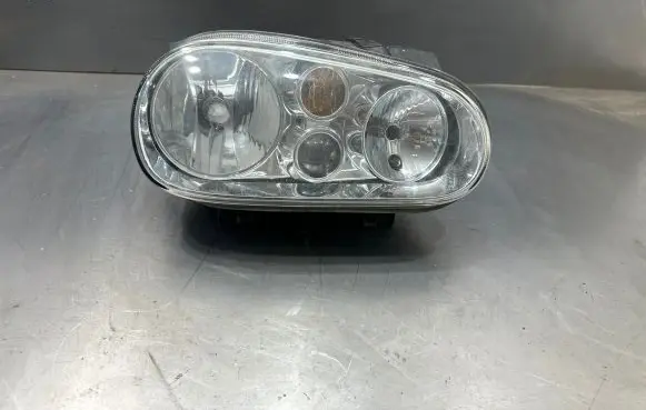 Volkswagen Golf IV Headlight/headlamp 67736949 086750