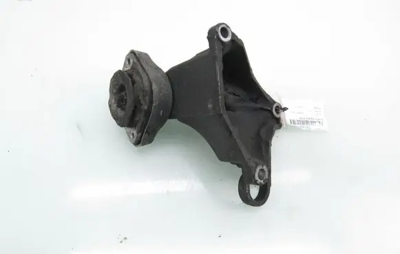 Audi A4 S4 B5 8D Gearbox mounting bracket 8D0399114S