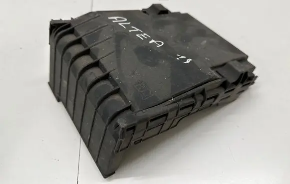 Fuse box cover
