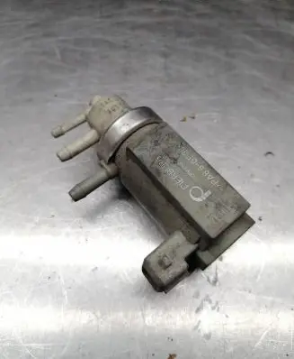 Audi A6 S6 C5 4B Turbo solenoid valve 059906627A