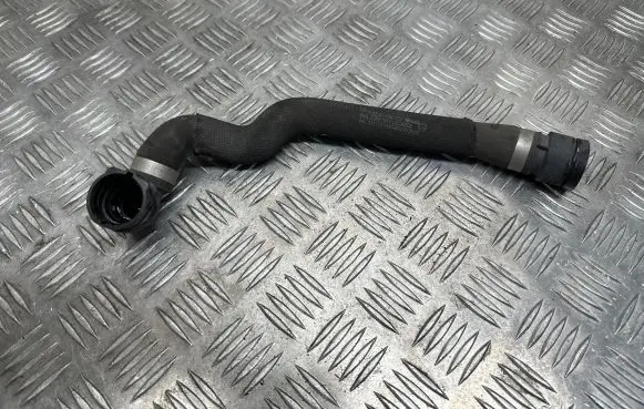 Mercedes-Benz C W205 Engine coolant pipe/hose A2056014784