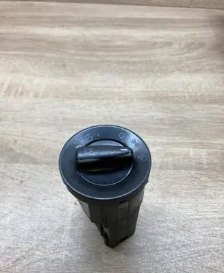 Volkswagen PASSAT B5 Light switch 1C0941531C