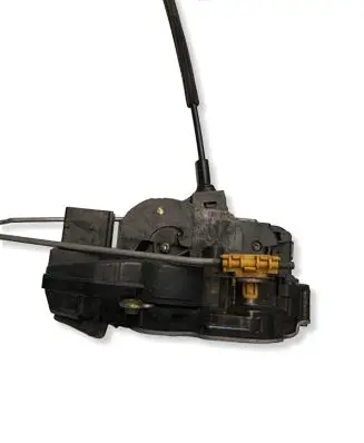 Opel Insignia A Front door lock 4243