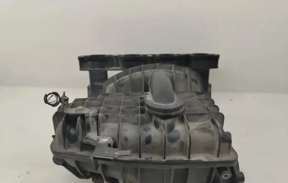 BMW 1 E82 E88 Intake manifold CUZN38PB2
