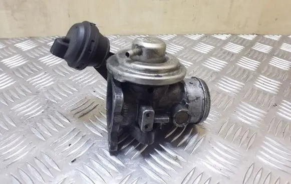 Audi A2 EGR valve 045131501D