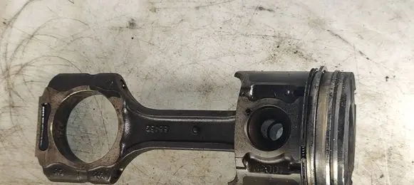 SsangYong Actyon Piston with connecting rod 66430 D20DT