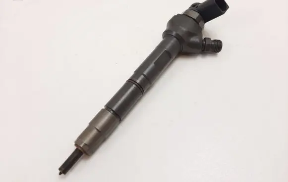 Volkswagen Golf VII Fuel injector 0445110474 151215