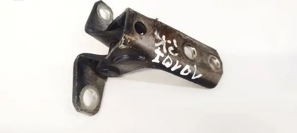 Front door upper hinge