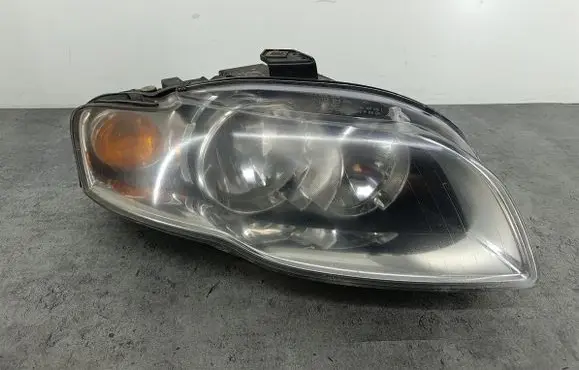 Audi A4 S4 B7 8E 8H Headlight/headlamp 