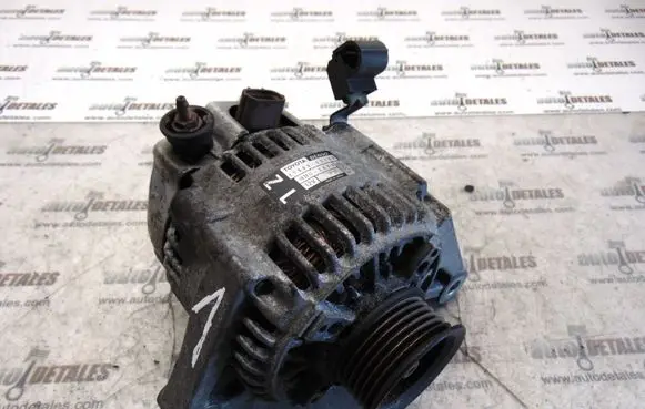 Toyota Corolla Verso E121 Generator/alternator 2706022100