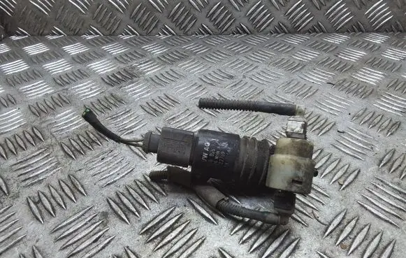 Volkswagen Caddy Windscreen/windshield washer pump 1K6955651