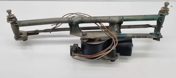 BMW 5 E28 Front wiper linkage and motor 0390241093
