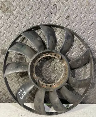 Volkswagen PASSAT B5.5 Fan impeller 058121301B
