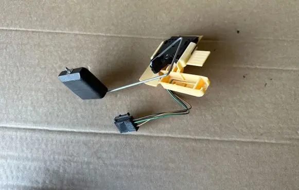 Audi A8 S8 D4 4H Fuel level sensor 4H0919673D