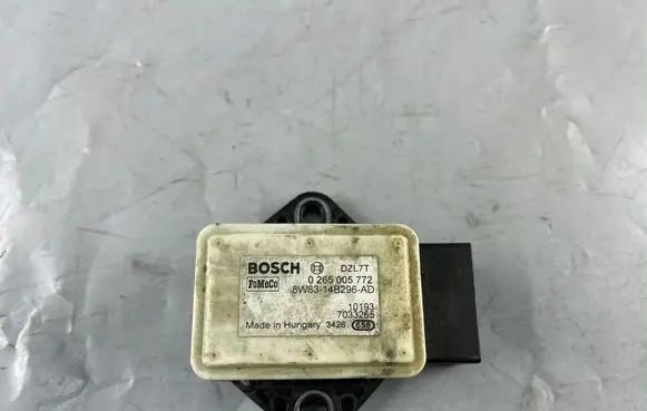 Jaguar XJ X351 ESP acceleration yaw rate sensor 8W8314B296AD 0265005772