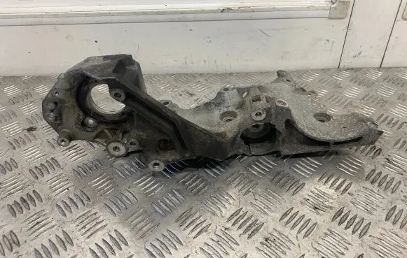 Volkswagen Golf VII Generator/alternator bracket 03L903143D