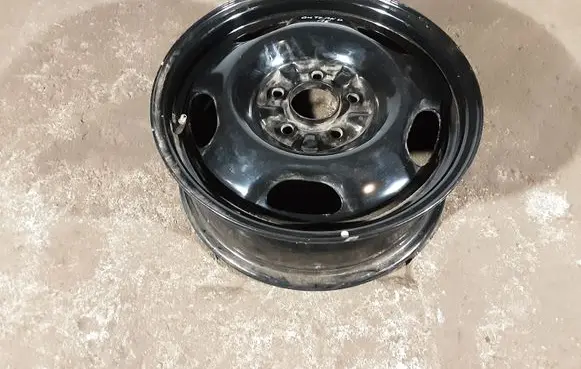 Mitsubishi Outlander R16 steel rim 