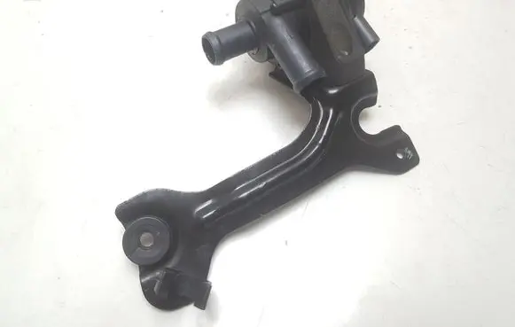 Volvo V40 Electric auxiliary coolant/water pump 31320347