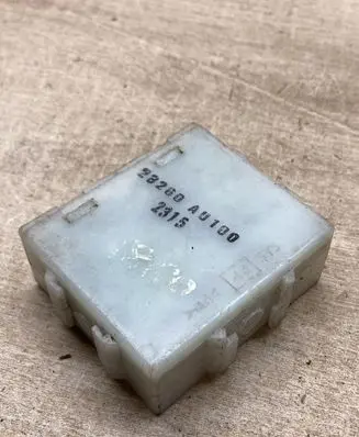 Nissan Primera Engine control unit/module fan 28260AU100