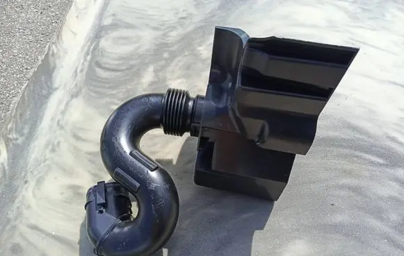 Opel Vivaro Air intake duct part 165555514R 93451665
