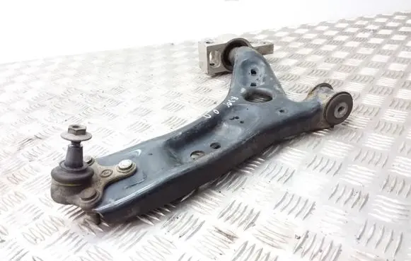 Volkswagen PASSAT B7 Front lower control arm/wishbone