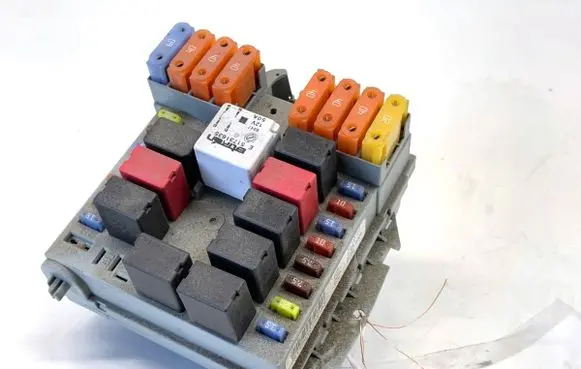 Fiat Croma Fuse box set 51738107