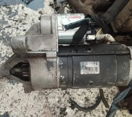 Peugeot 307 Starter motor d8r27 cds1342