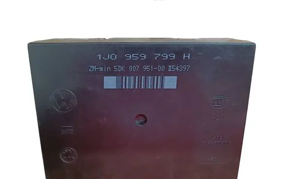 Volkswagen Golf IV Comfort/convenience module 1J0959799H 5DK00795100