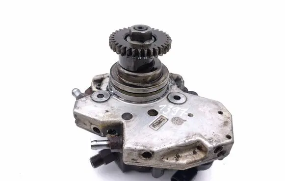 Mercedes-Benz ML W164 Fuel injection high pressure pump A6420700501 0445010145 A6420102945
