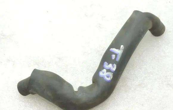 Toyota Corolla E120 E130 Breather/breather pipe/hose 122610D070