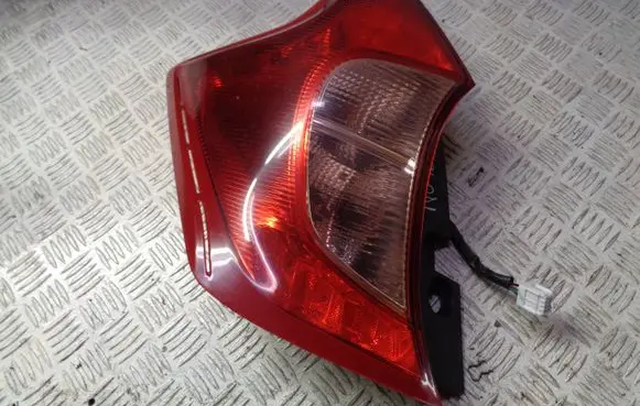 Nissan Note (E12) Rear/tail lights