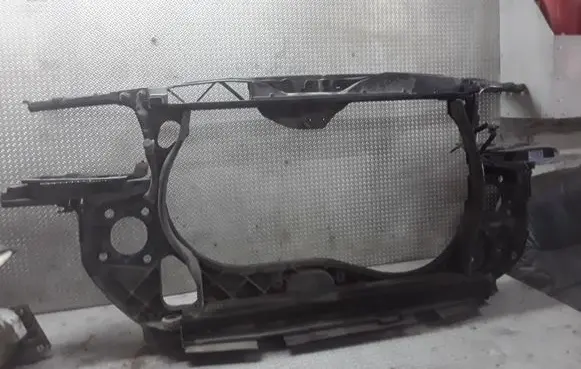 Audi A4 S4 B6 8E 8H Radiator support slam panel