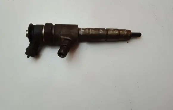 Fuel injector