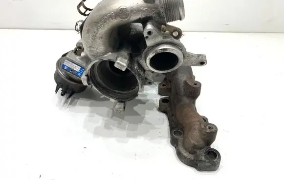 Volkswagen PASSAT B8 Turbo 04L253056M