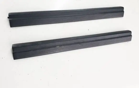 Mercedes-Benz E W212 Front sill trim cover