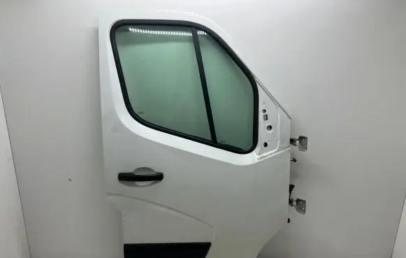 Renault Master III Front door
