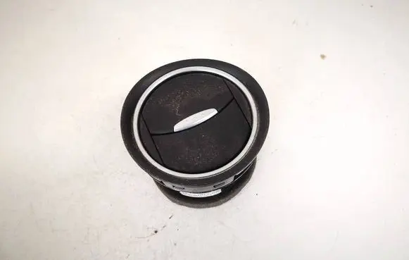 Dash center air vent grill