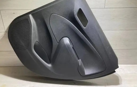 Opel Crossland X Coupe rear side trim panel 13479935