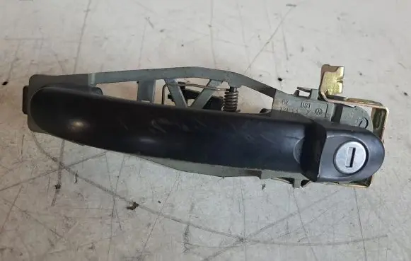 Volkswagen Touran I Rear door exterior handle 7H0837209