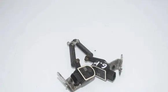 BMW 5 F10 F11 Rear air suspension level height sensor 6784075 6870000 37146870000