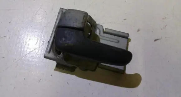 Mazda 626 Rear door interior handle mdh20i