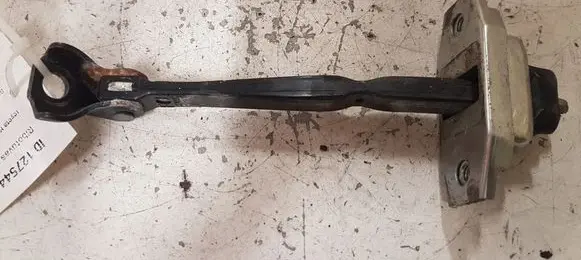 Toyota Prius (XW30) Front door check strap stopper