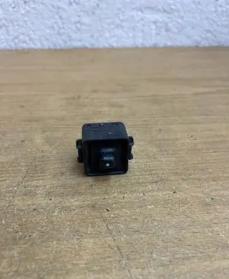 Mercedes-Benz E W124 Wing mirror switch 1248201810 F3163