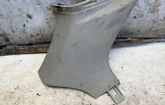 Volkswagen Golf V (D)pillar trim (top) 1K9867245