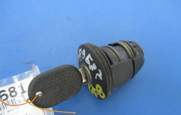 Fiat 500 Cinquecento Fuel tank filler neck pipe 