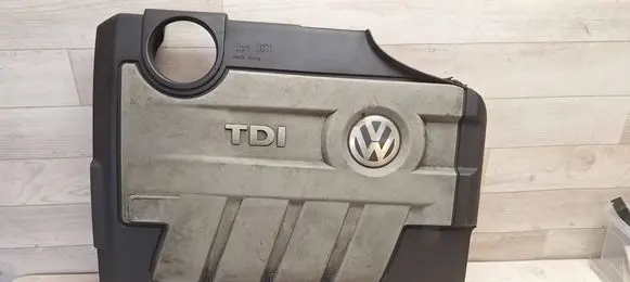 Volkswagen PASSAT B6 Engine cover (trim) 03L103925AM 03L103925AN