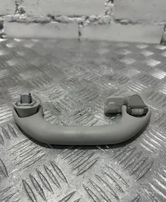 Volkswagen Polo V 6R Rear interior roof grab handle 6R0857607